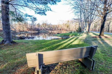 25 Heritage Crest Southbury CT 06488