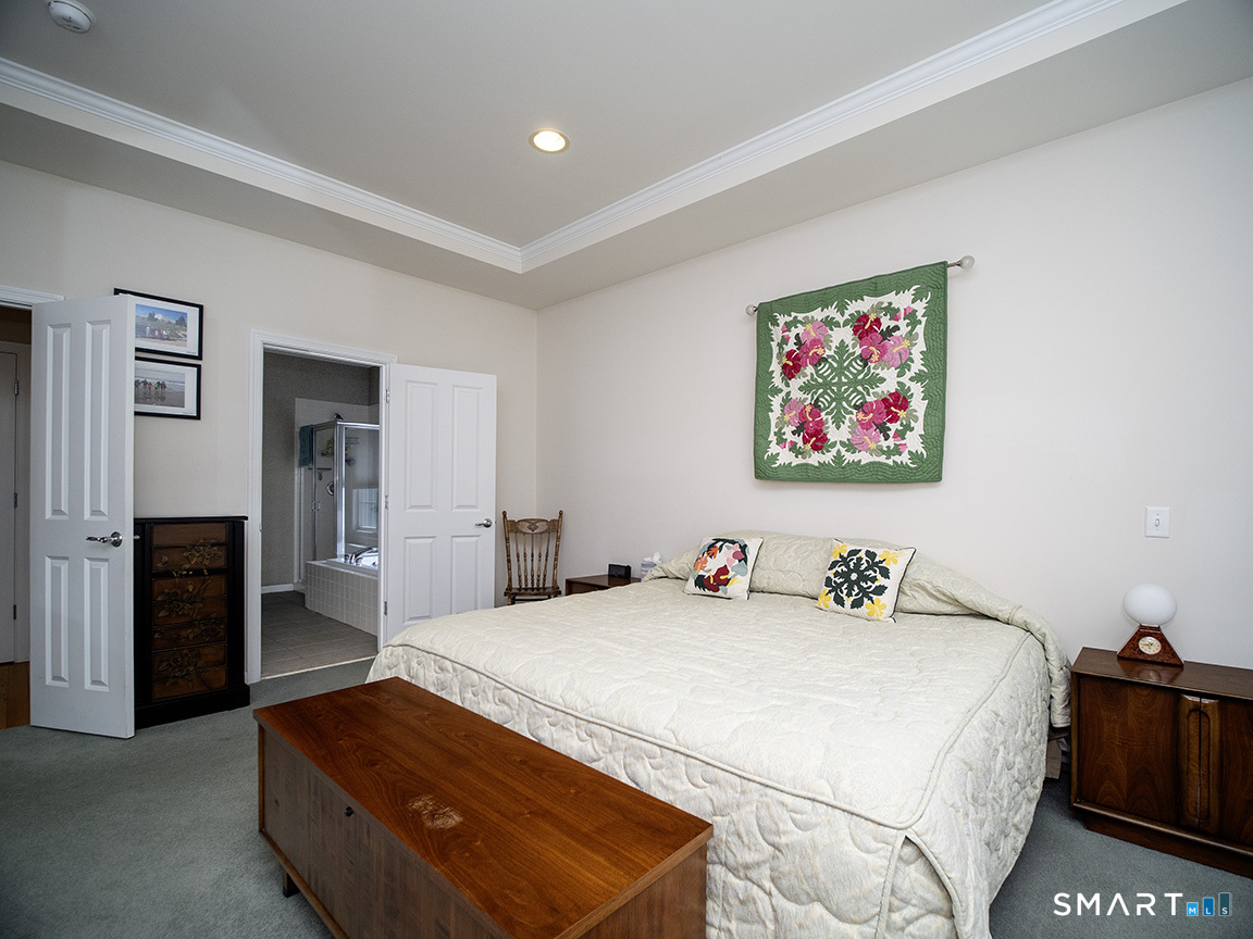 3 Wadsworth Lane Cheshire CT 06410