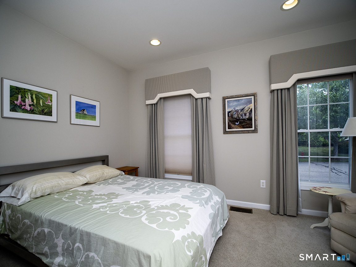 3 Wadsworth Lane Cheshire CT 06410