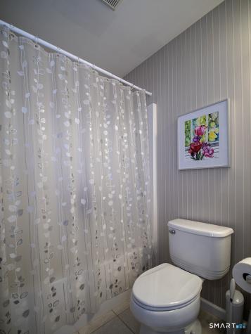 3 Wadsworth Lane Cheshire CT 06410