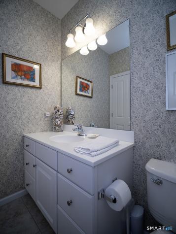 3 Wadsworth Lane Cheshire CT 06410