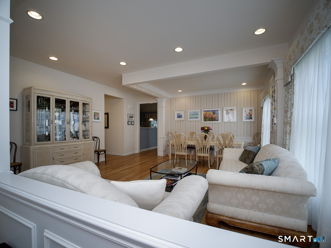 3 Wadsworth Lane Cheshire CT 06410