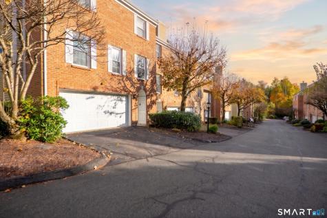 82 Kingswood Drive Bethel CT 06801