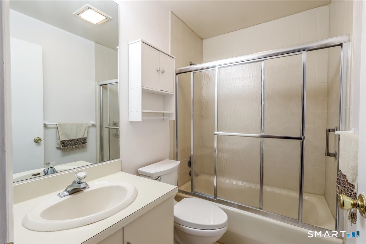 2437 Bedford Street Stamford CT 06905
