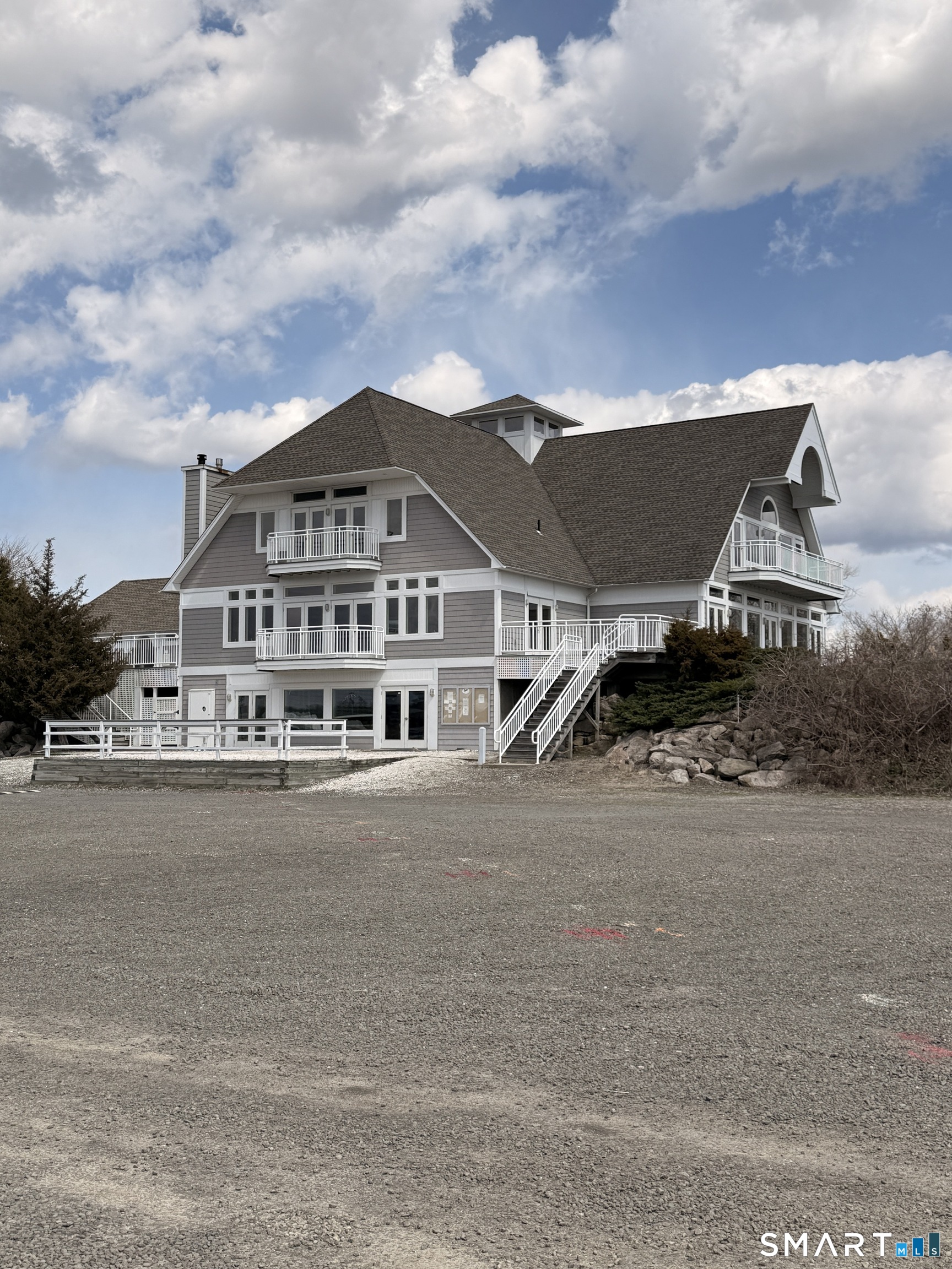 379 Whitfield Street Guilford CT 06437