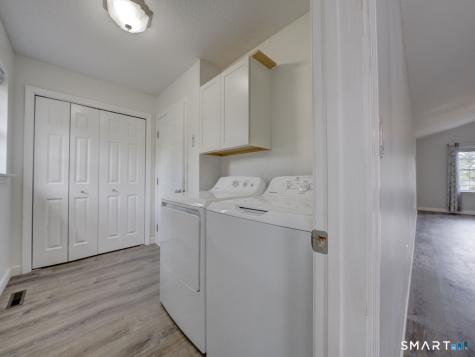 6 Vista View Drive South Windsor CT 06074