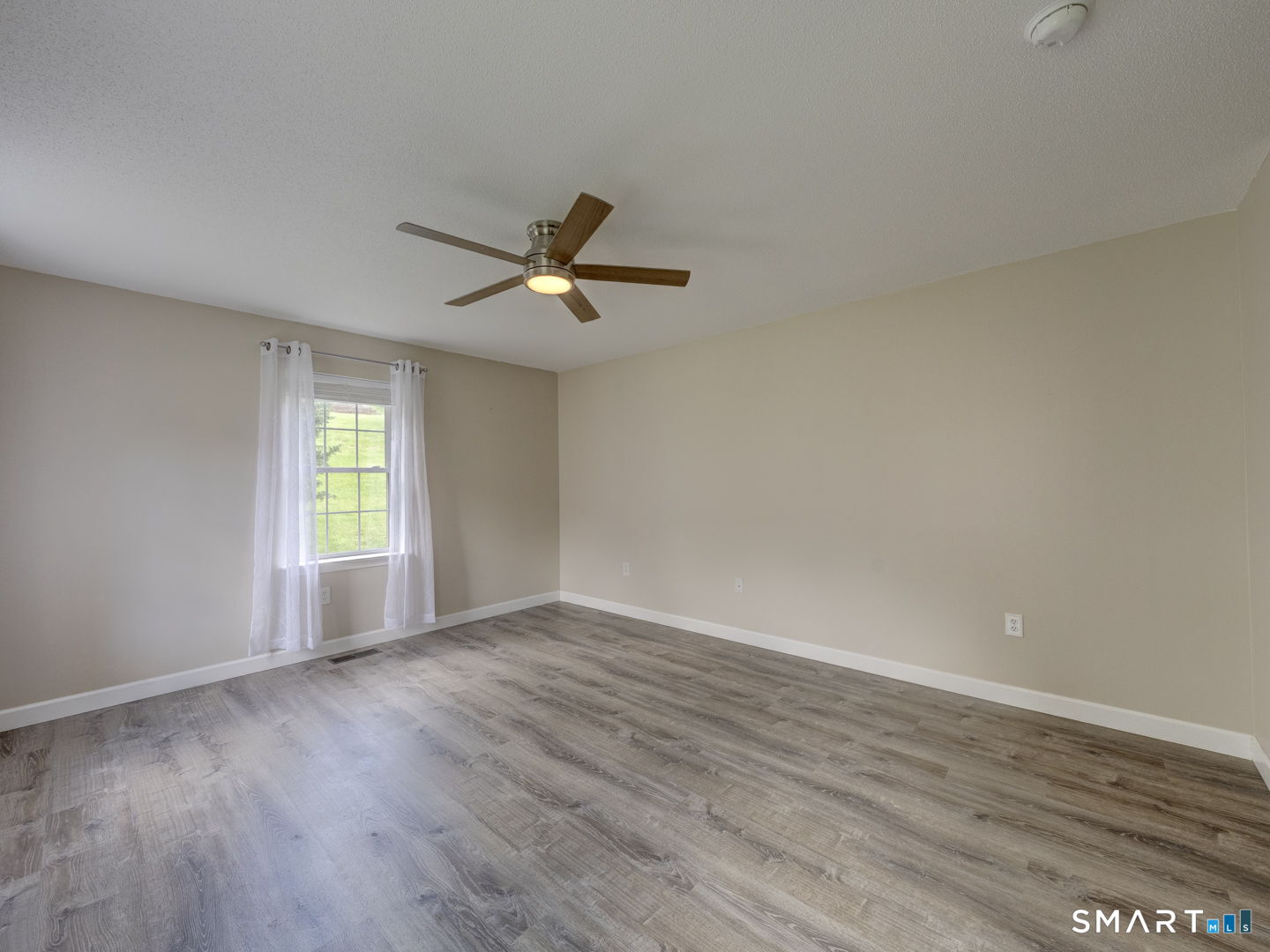 6 Vista View Drive South Windsor CT 06074