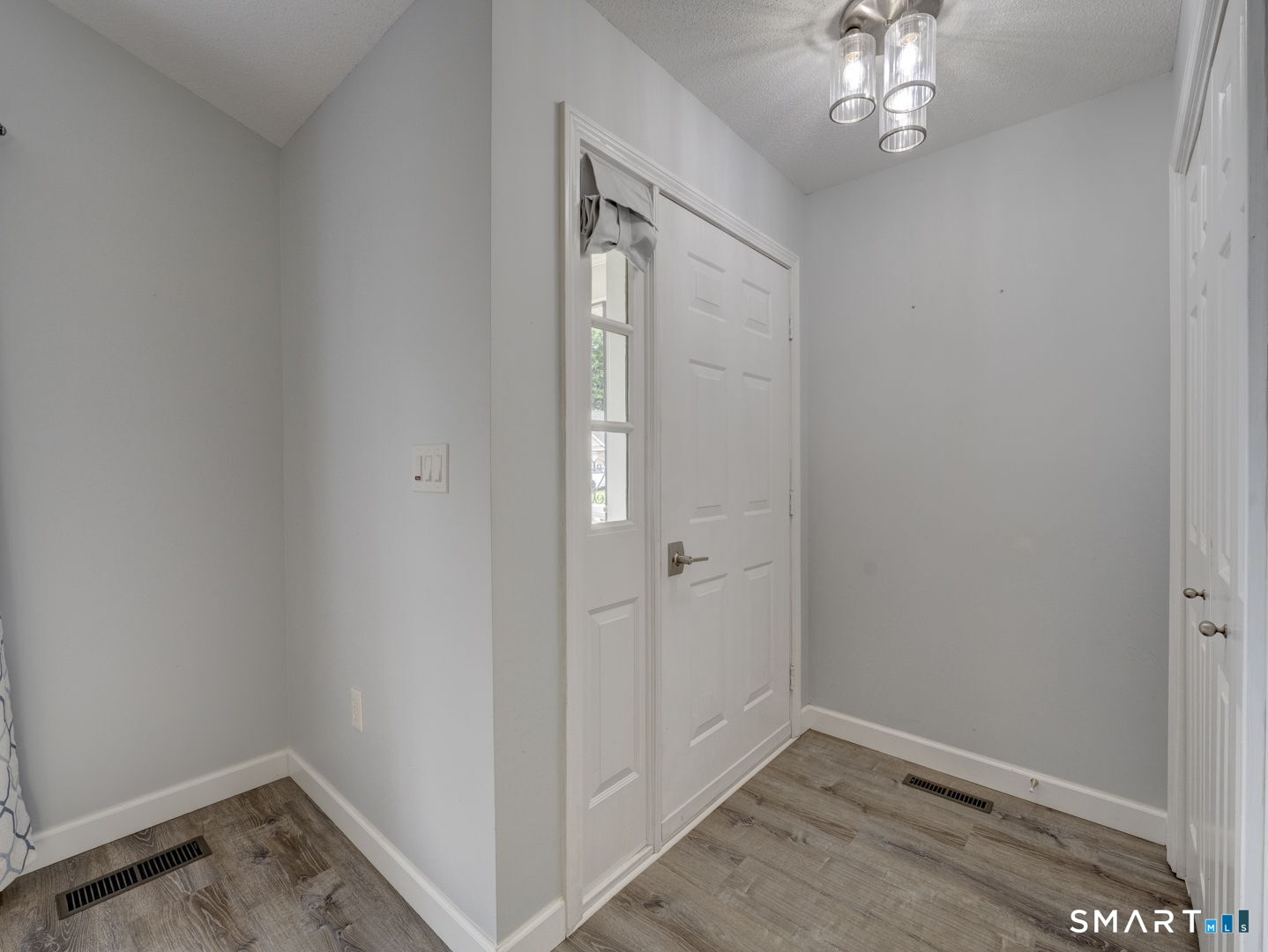 6 Vista View Drive South Windsor CT 06074