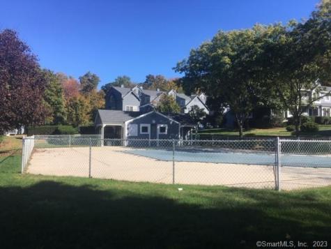 107 Fawn Ridge Lane Norwalk CT 06851