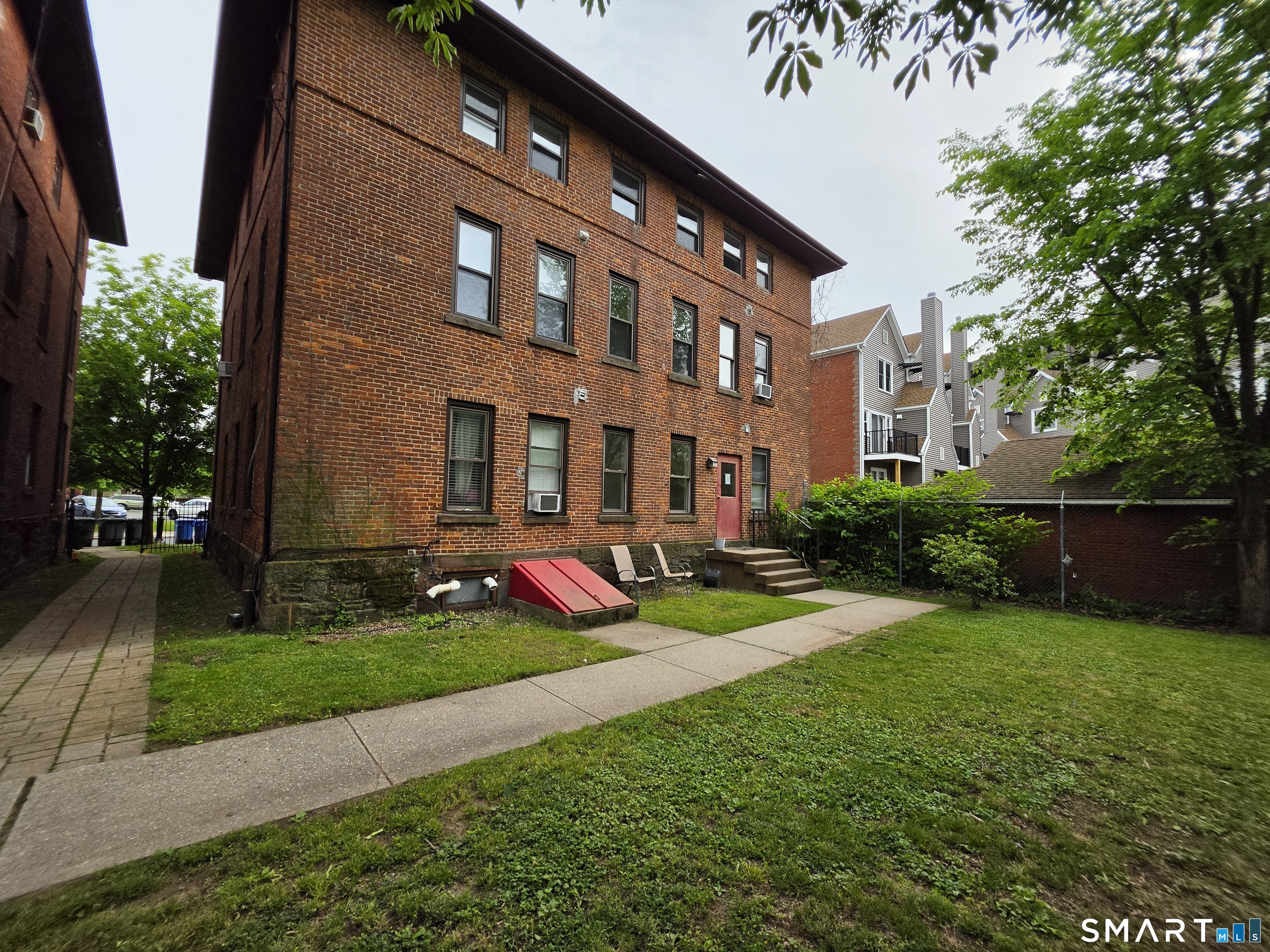 68-70 Morris Street Hartford CT 06114
