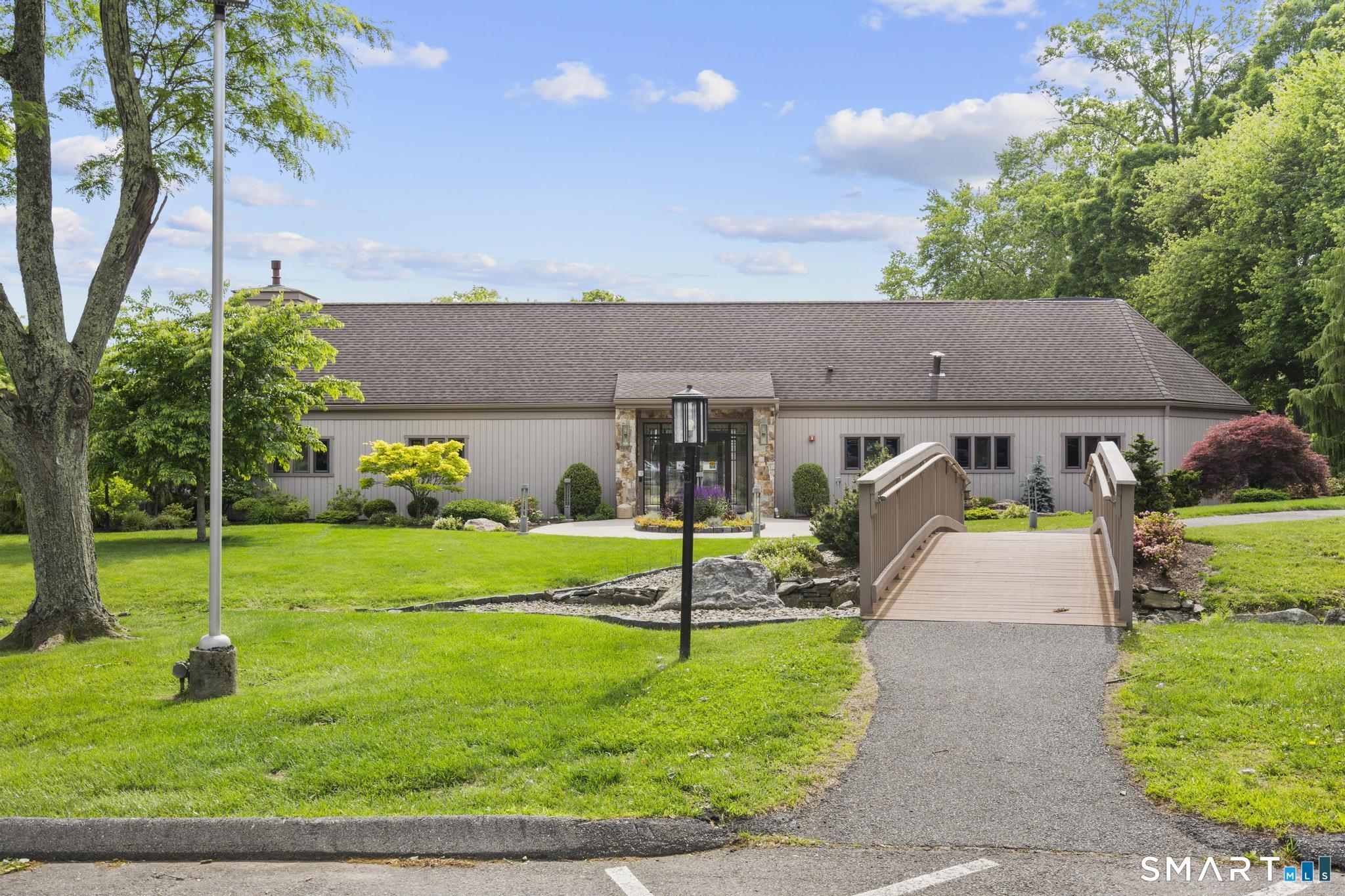 44 Buckskin Lane Stratford CT 06614