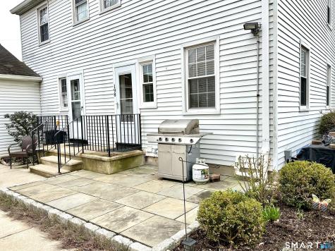 198 Sylvan Knoll Road Stamford CT 06902
