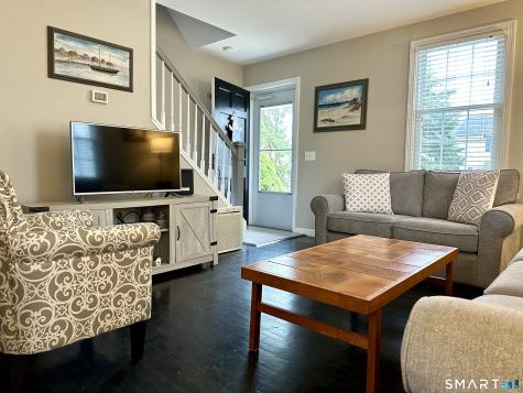 198 Sylvan Knoll Road Stamford CT 06902