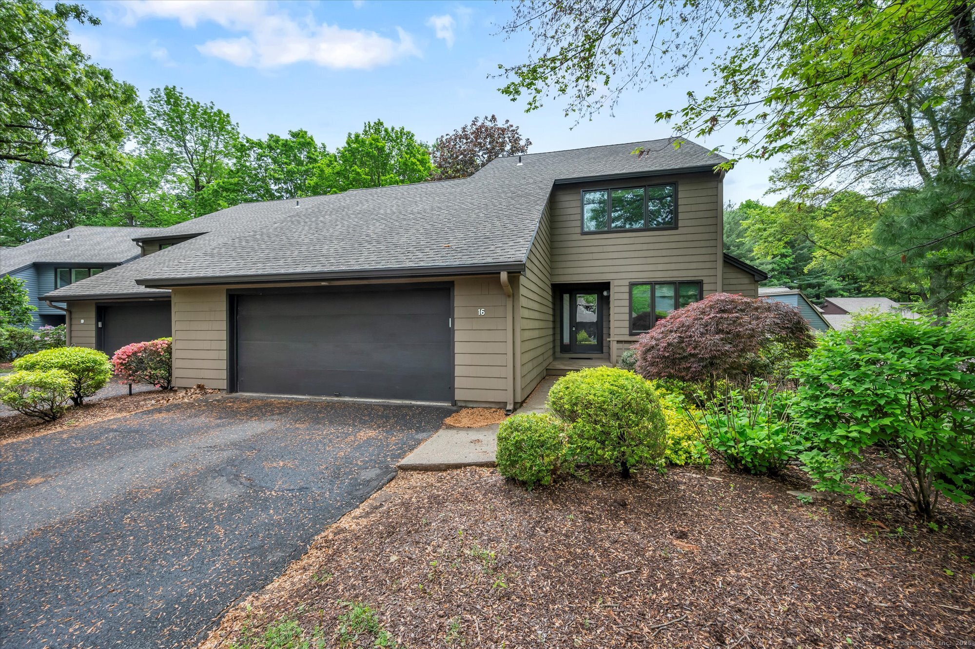 16 Ironwood Road West Hartford CT 06117