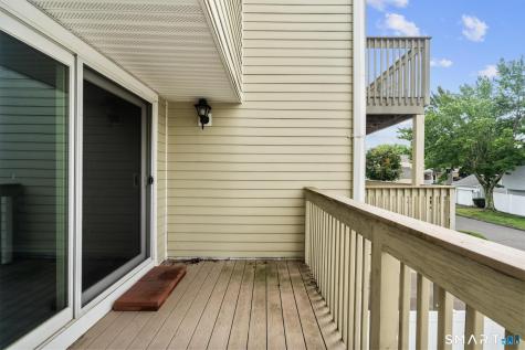 15 Peddlars Drive Branford CT 06405