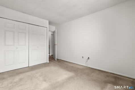 15 Peddlars Drive Branford CT 06405