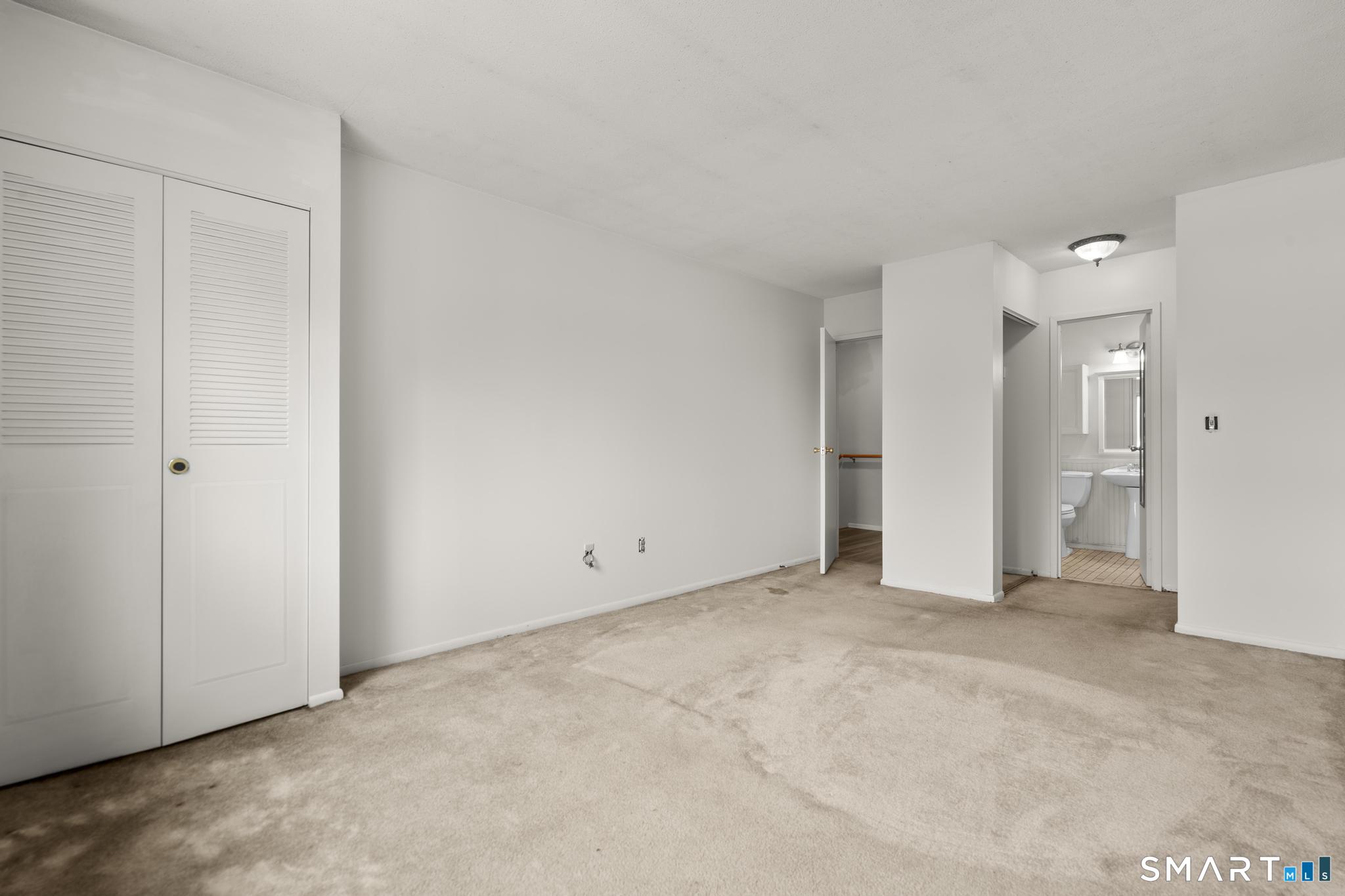 15 Peddlars Drive Branford CT 06405