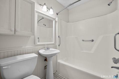 15 Peddlars Drive Branford CT 06405
