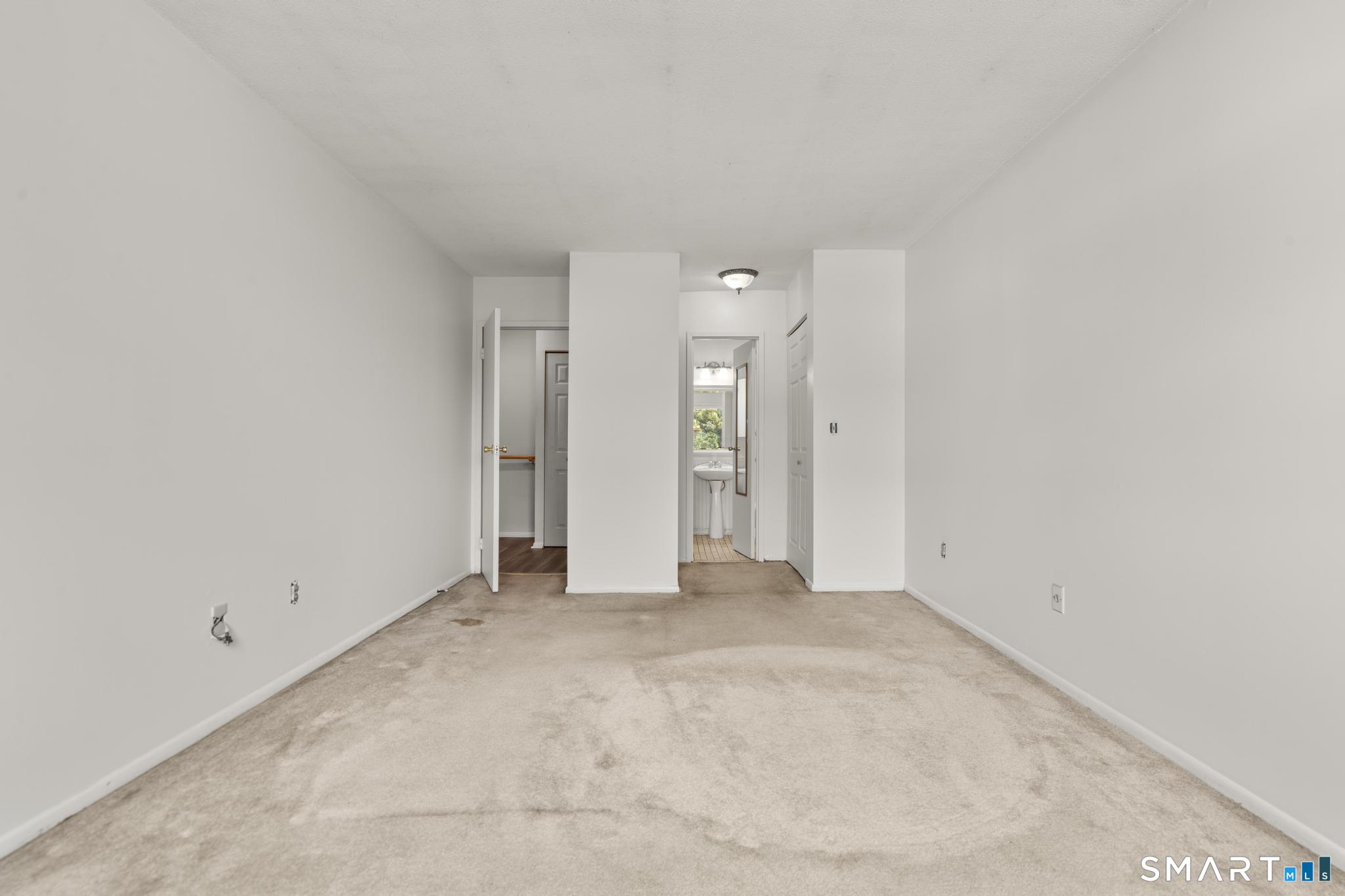 15 Peddlars Drive Branford CT 06405