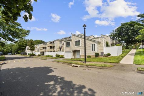 15 Peddlars Drive Branford CT 06405