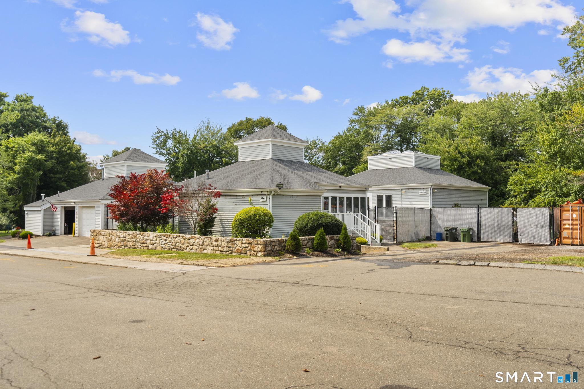 15 Peddlars Drive Branford CT 06405