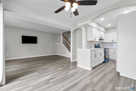 15 Peddlars Drive Branford CT 06405