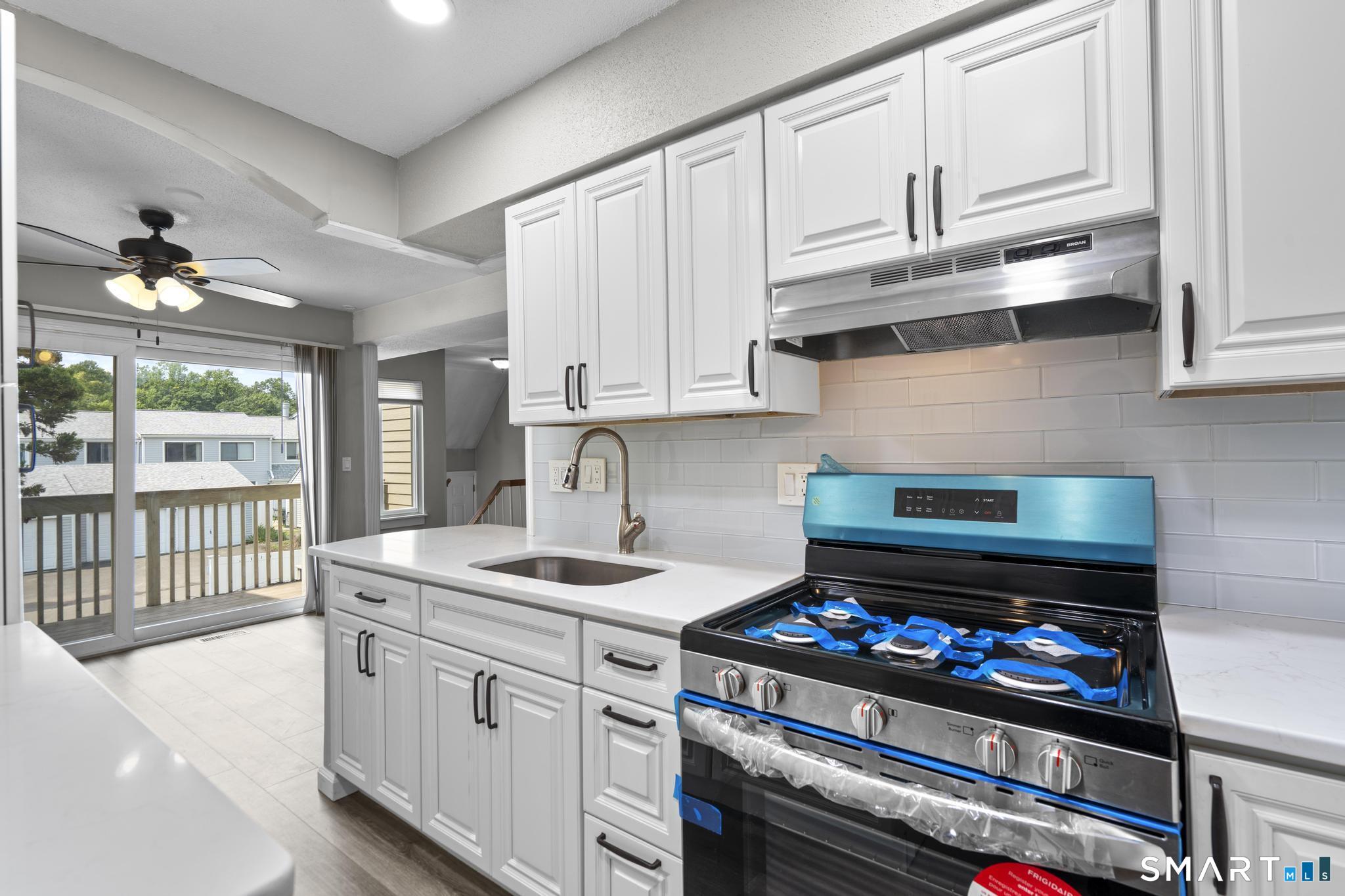 15 Peddlars Drive Branford CT 06405