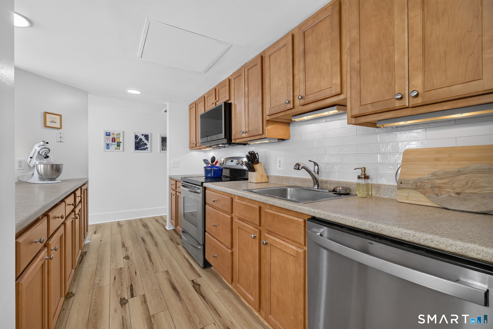 6 School Street Stonington CT 06378