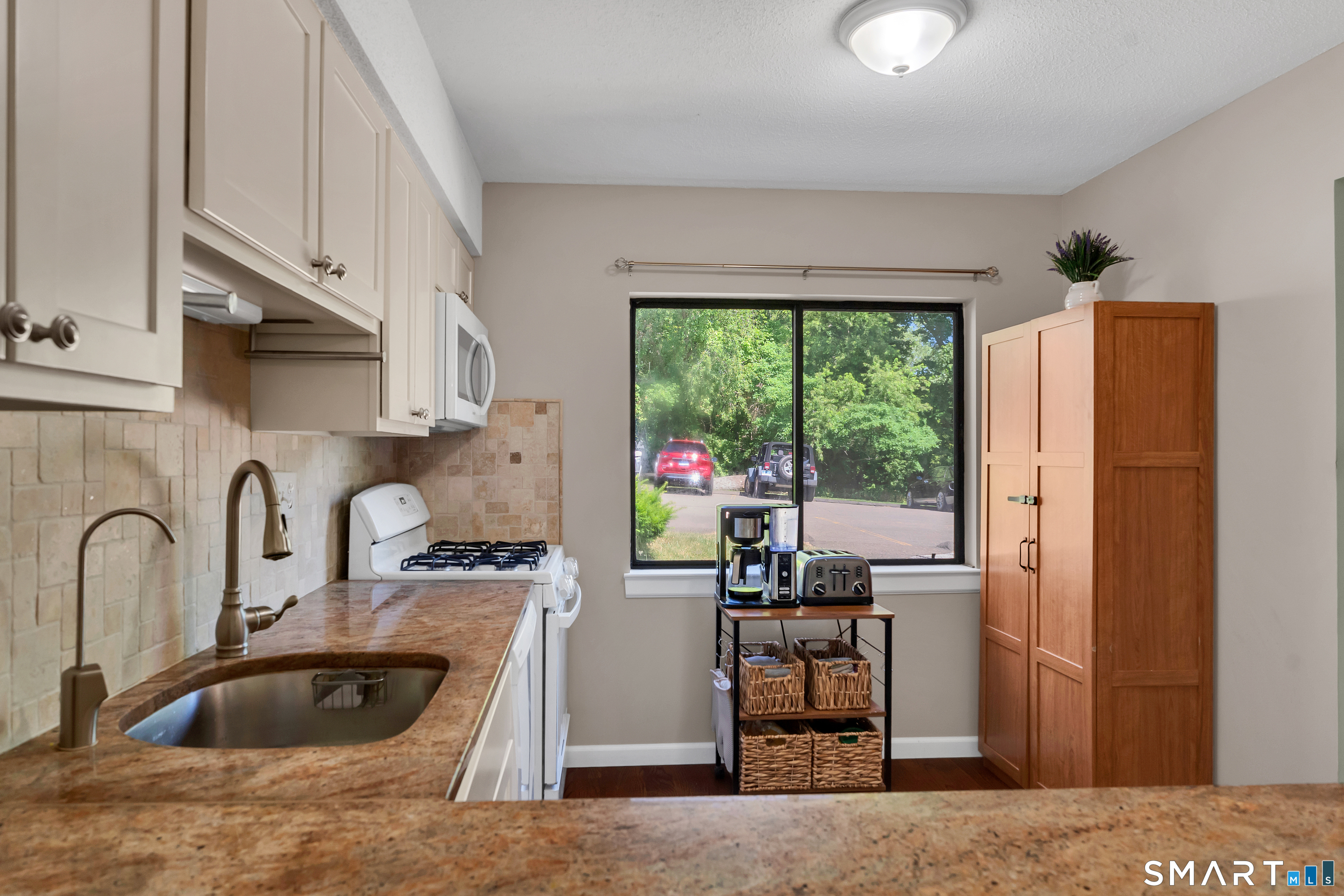384 Monticello Drive Branford CT 06405
