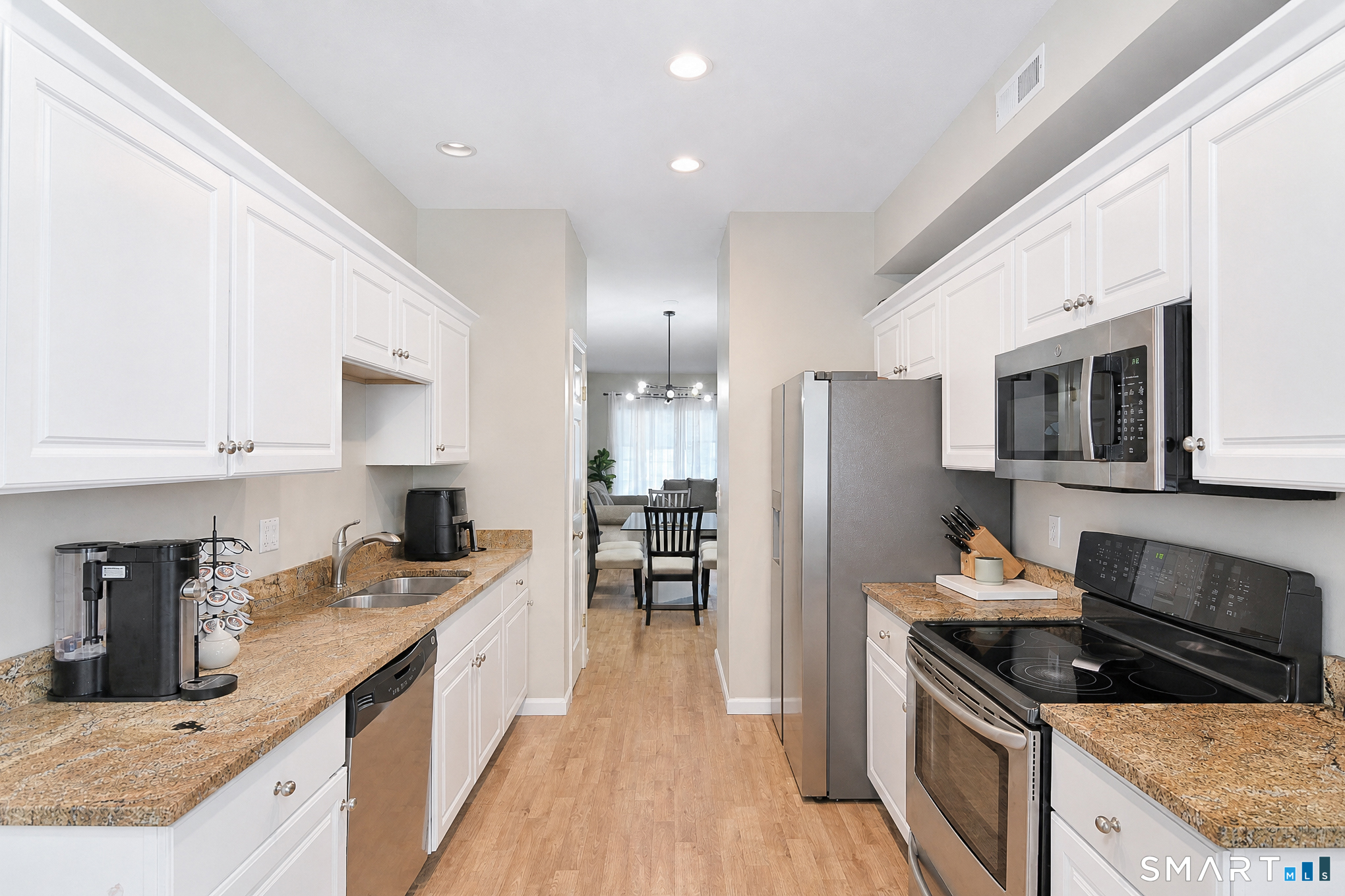24 Wishing Well Lane New Milford CT 06776