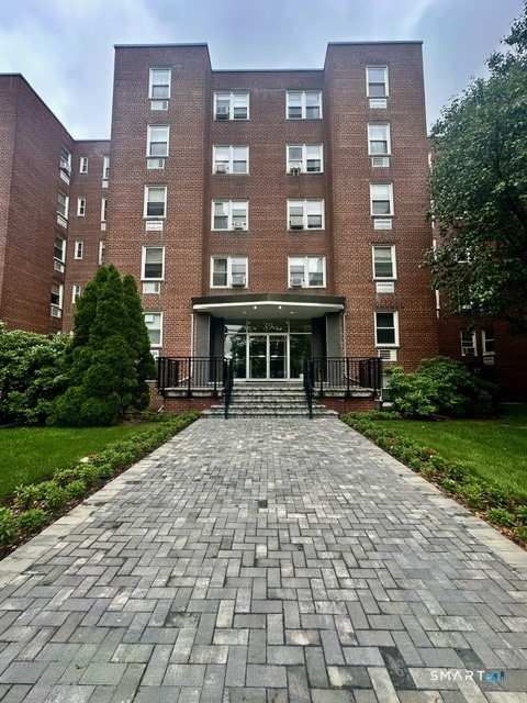 39 Glenbrook Road Stamford CT 06902
