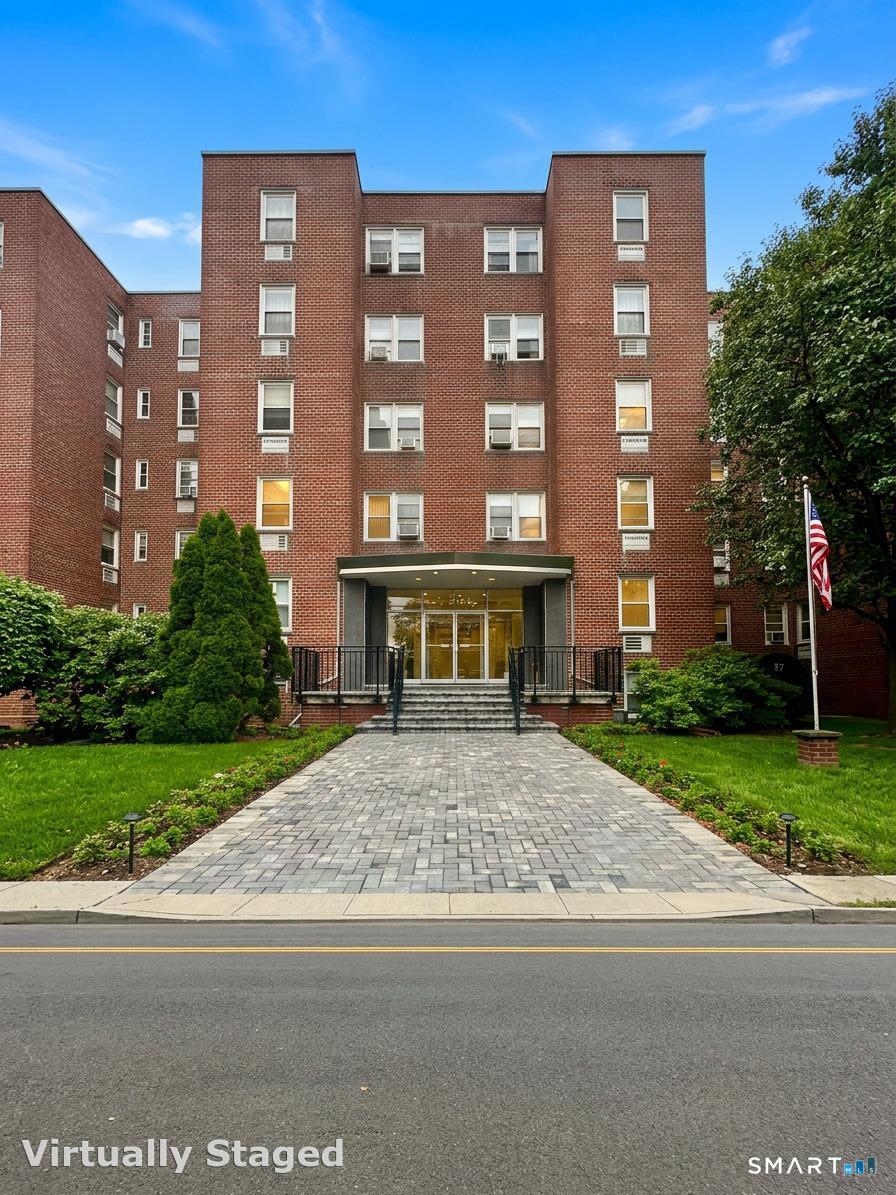 39 Glenbrook Road Stamford CT 06902