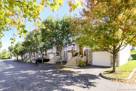 1603 Briar Woods Lane Danbury CT 06810