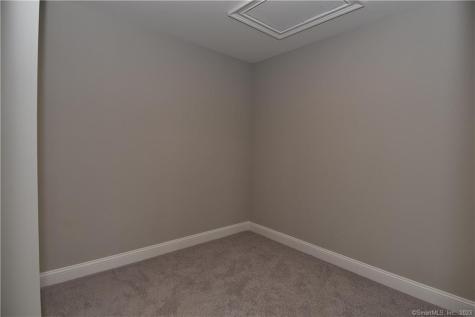 46 Village Crossing East Lyme CT 06357