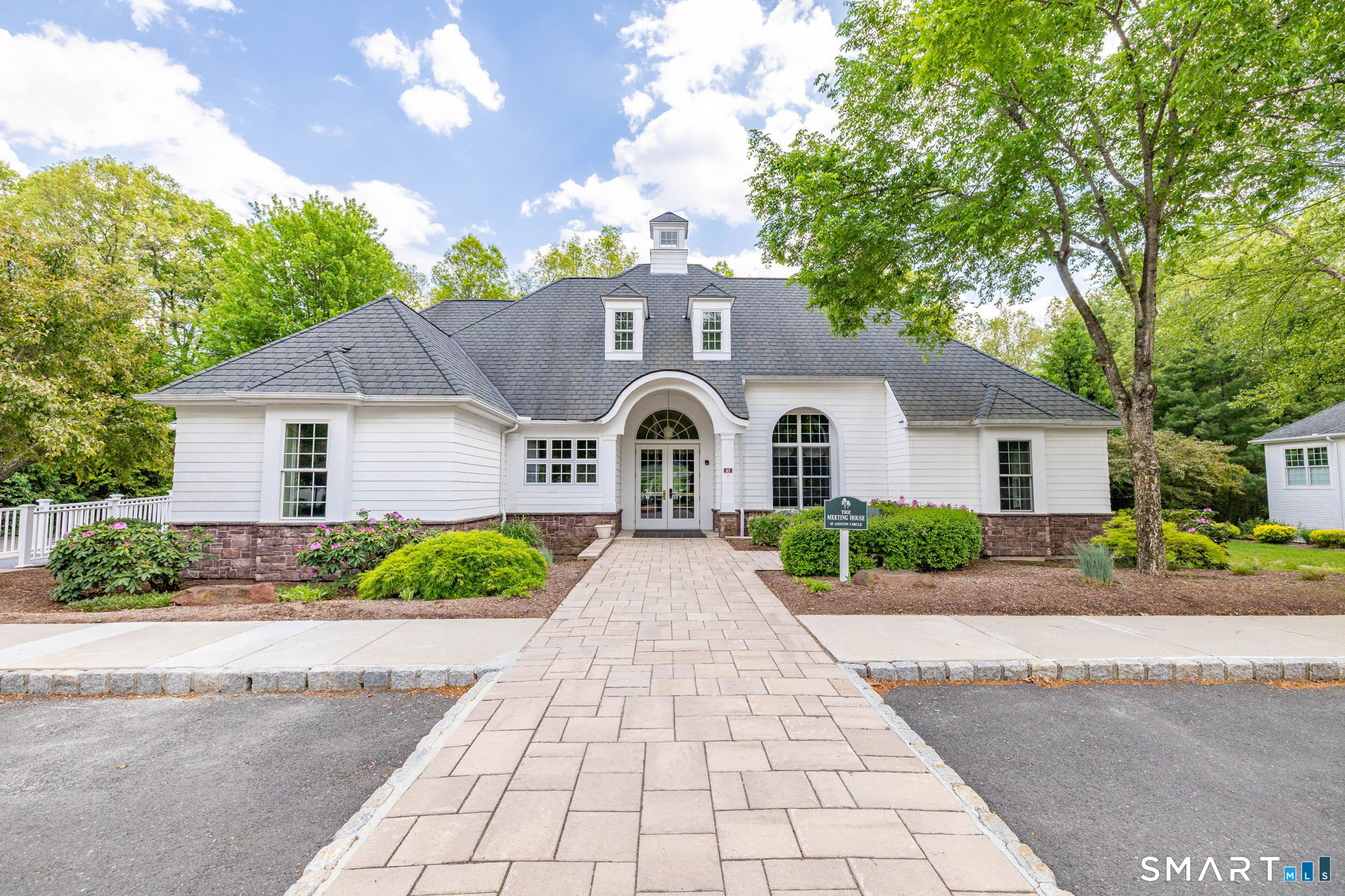 9 Ashton Circle Simsbury CT 06070