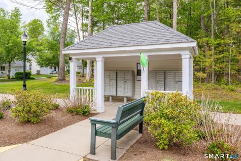 9 Ashton Circle Simsbury CT 06070