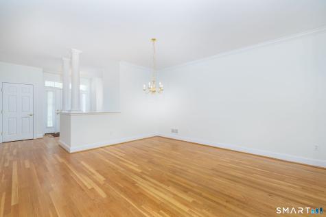 9 Ashton Circle Simsbury CT 06070