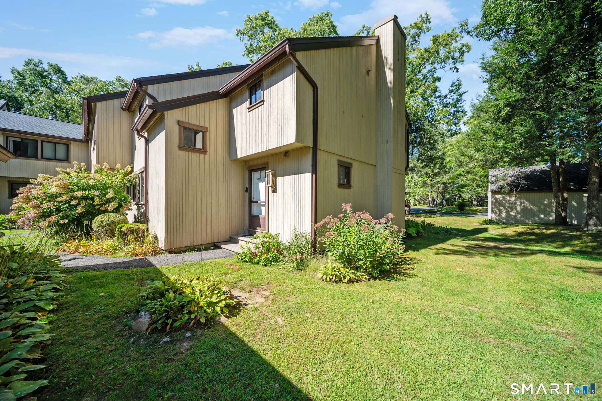 6 Upper Commons Woodbury CT 06798