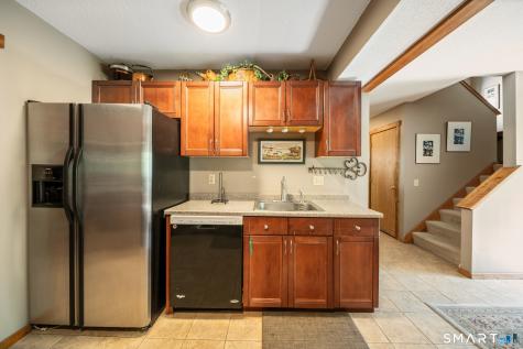 6 Upper Commons Woodbury CT 06798