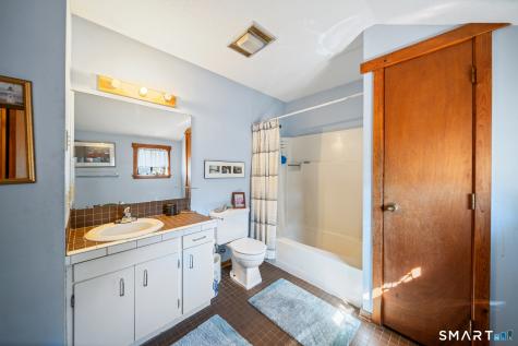 6 Upper Commons Woodbury CT 06798