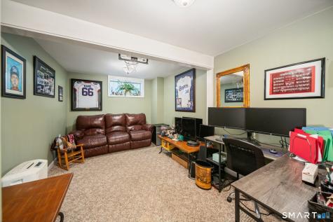 6 Upper Commons Woodbury CT 06798