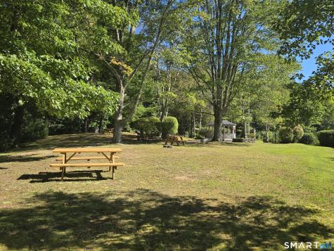 6 Upper Commons Woodbury CT 06798