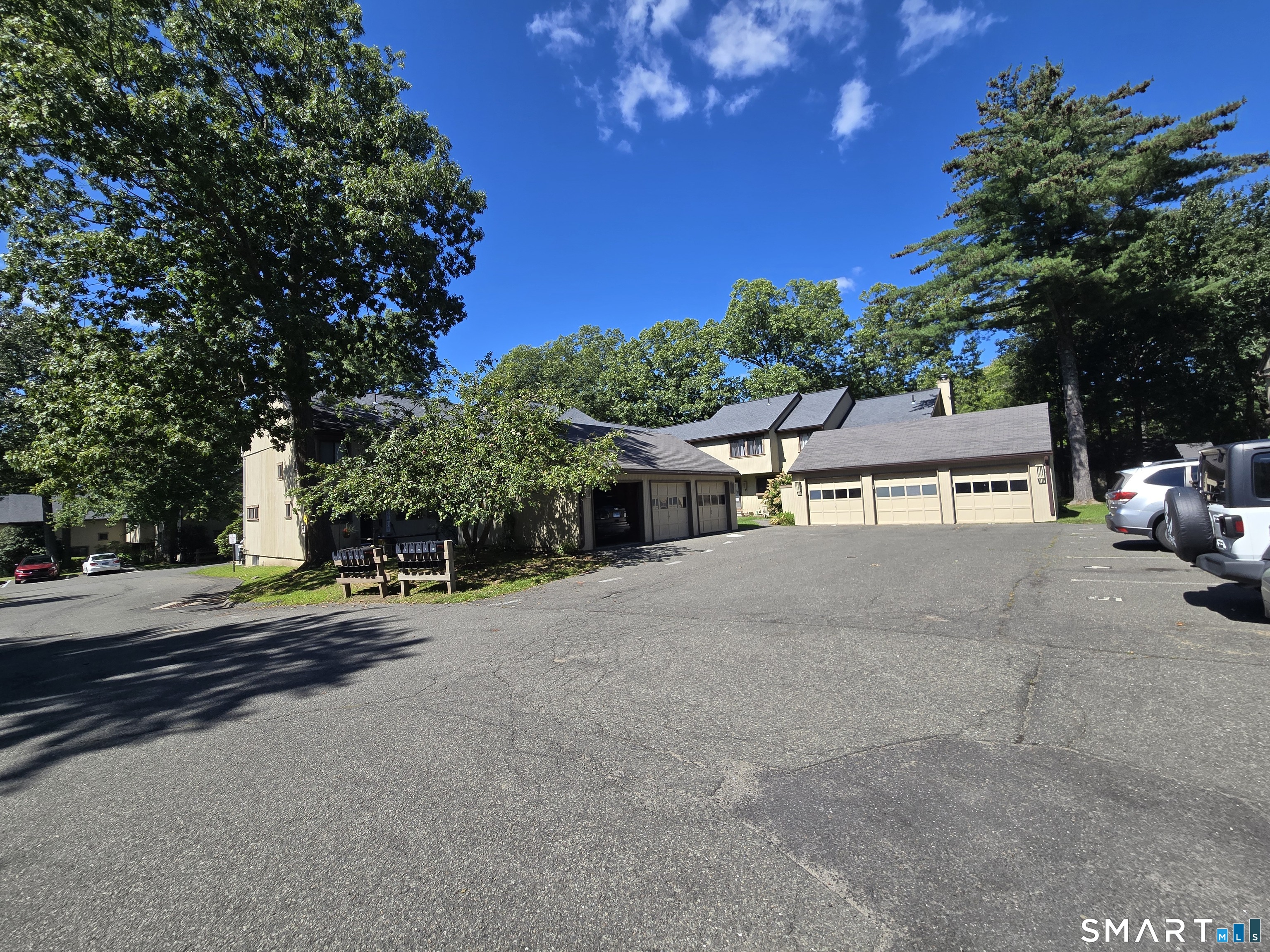 6 Upper Commons Woodbury CT 06798