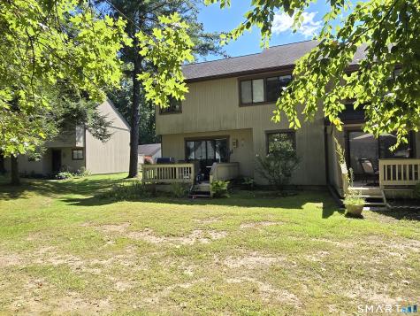 6 Upper Commons Woodbury CT 06798