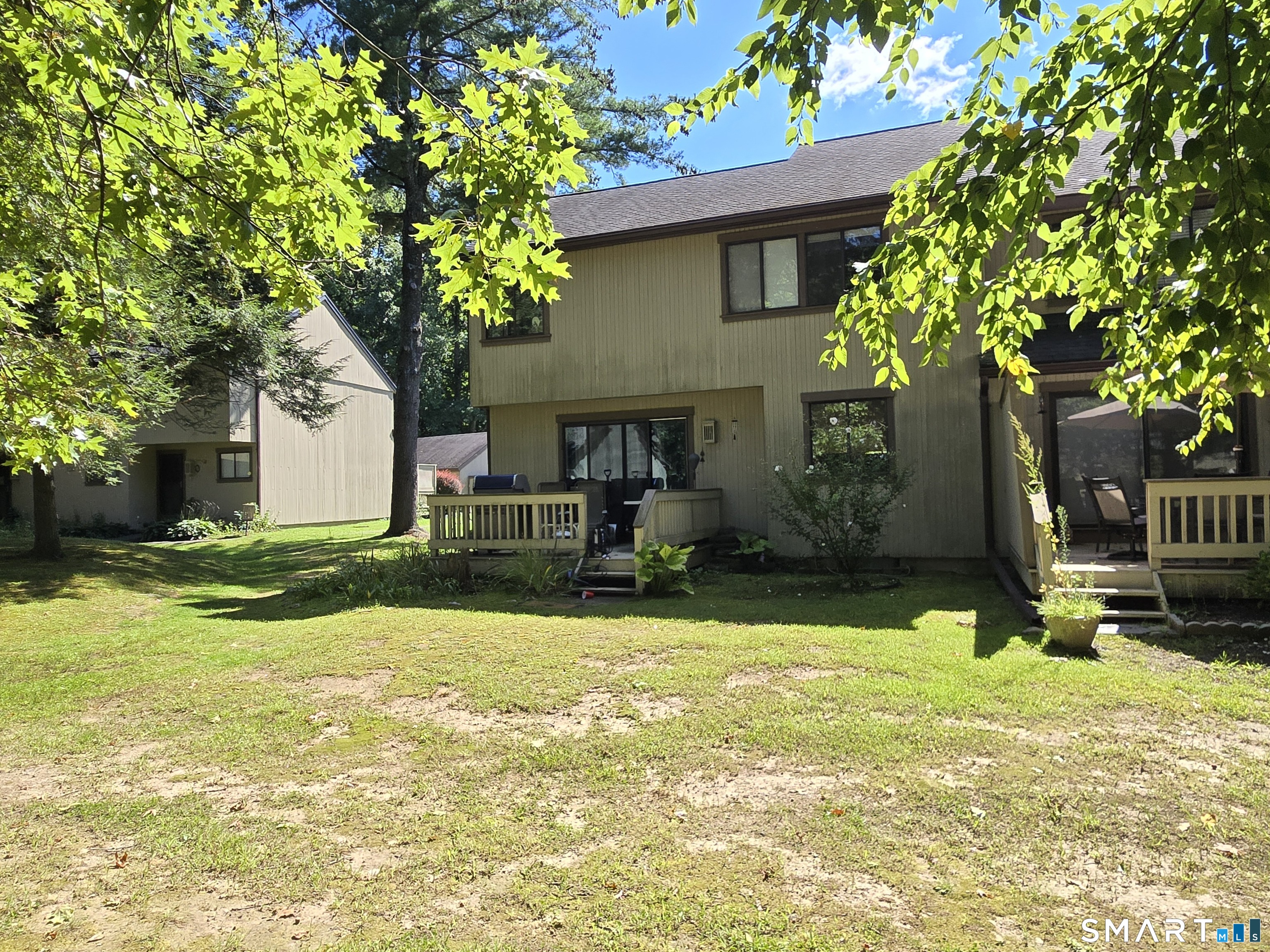 6 Upper Commons Woodbury CT 06798