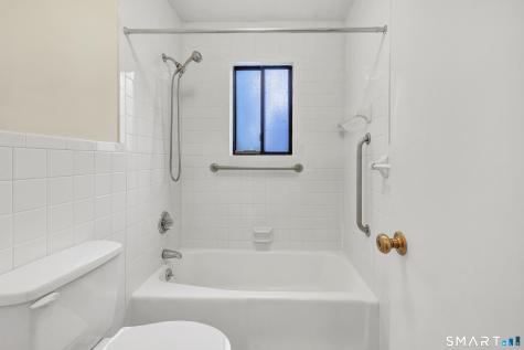 493 Pawnee Lane Stratford CT 06614