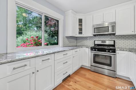 493 Pawnee Lane Stratford CT 06614