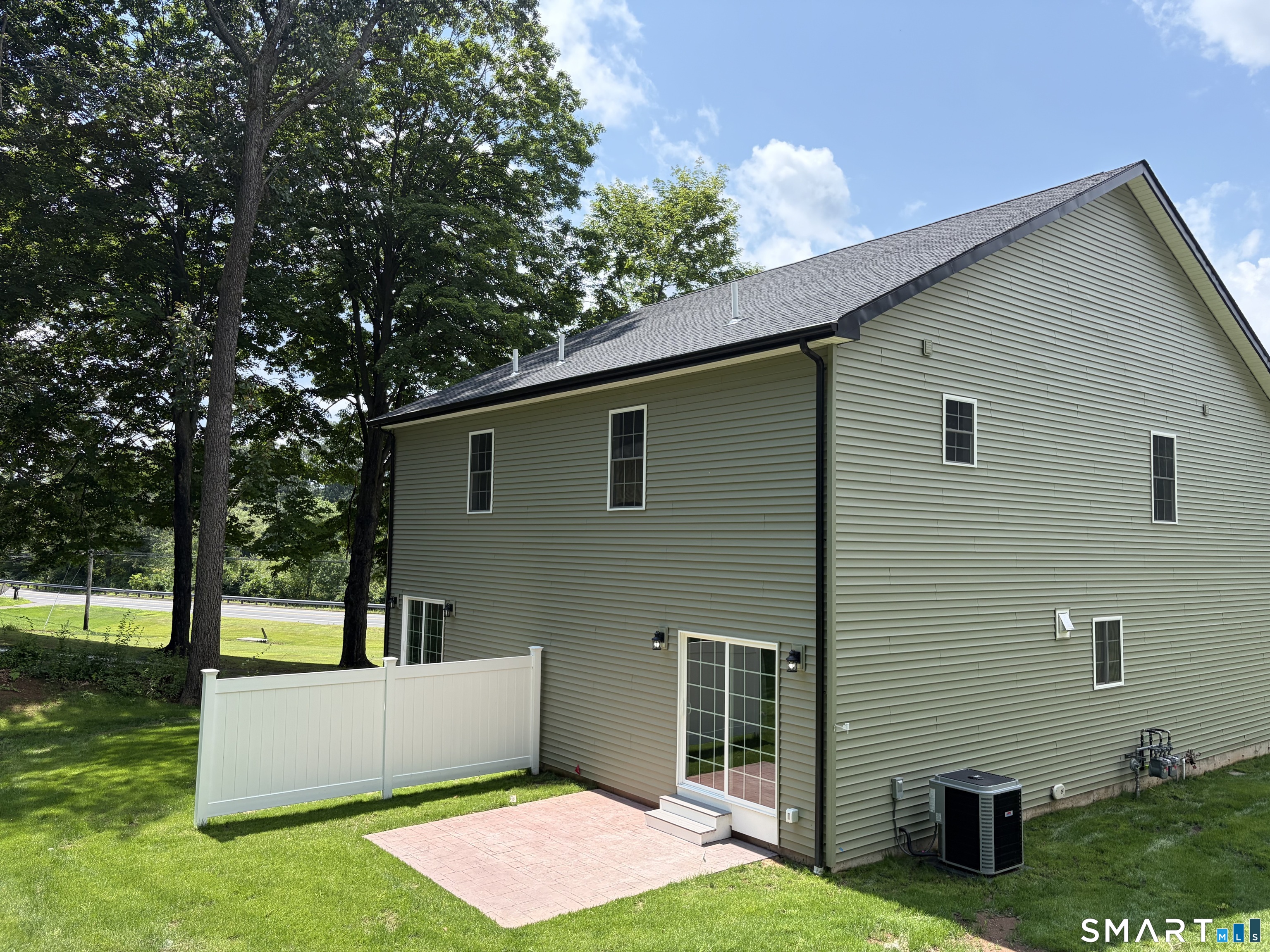 669 Meriden Avenue Southington CT 06489