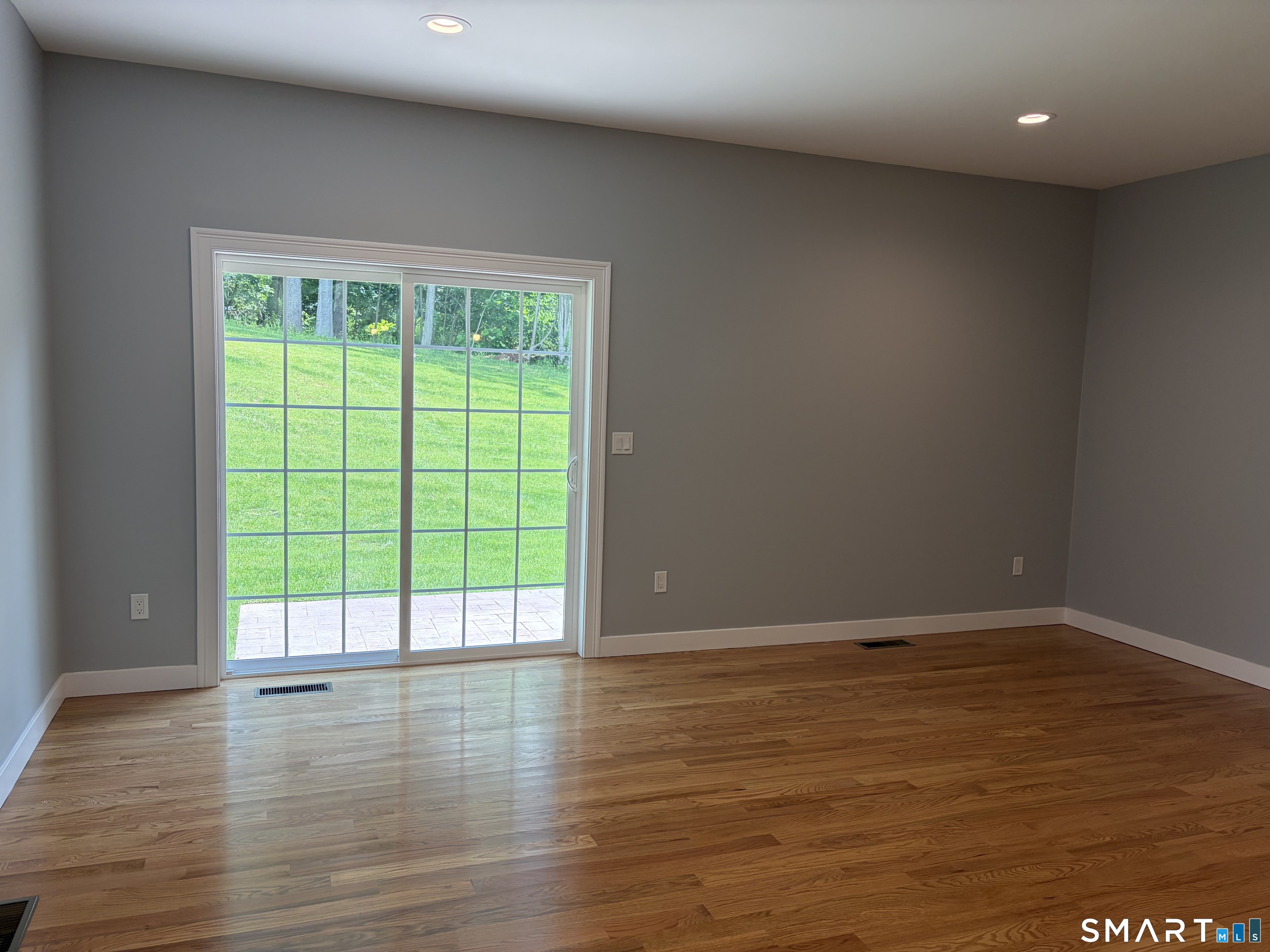 669 Meriden Avenue Southington CT 06489
