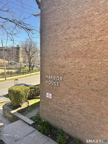 25 Ellsworth Street Bridgeport CT 06605